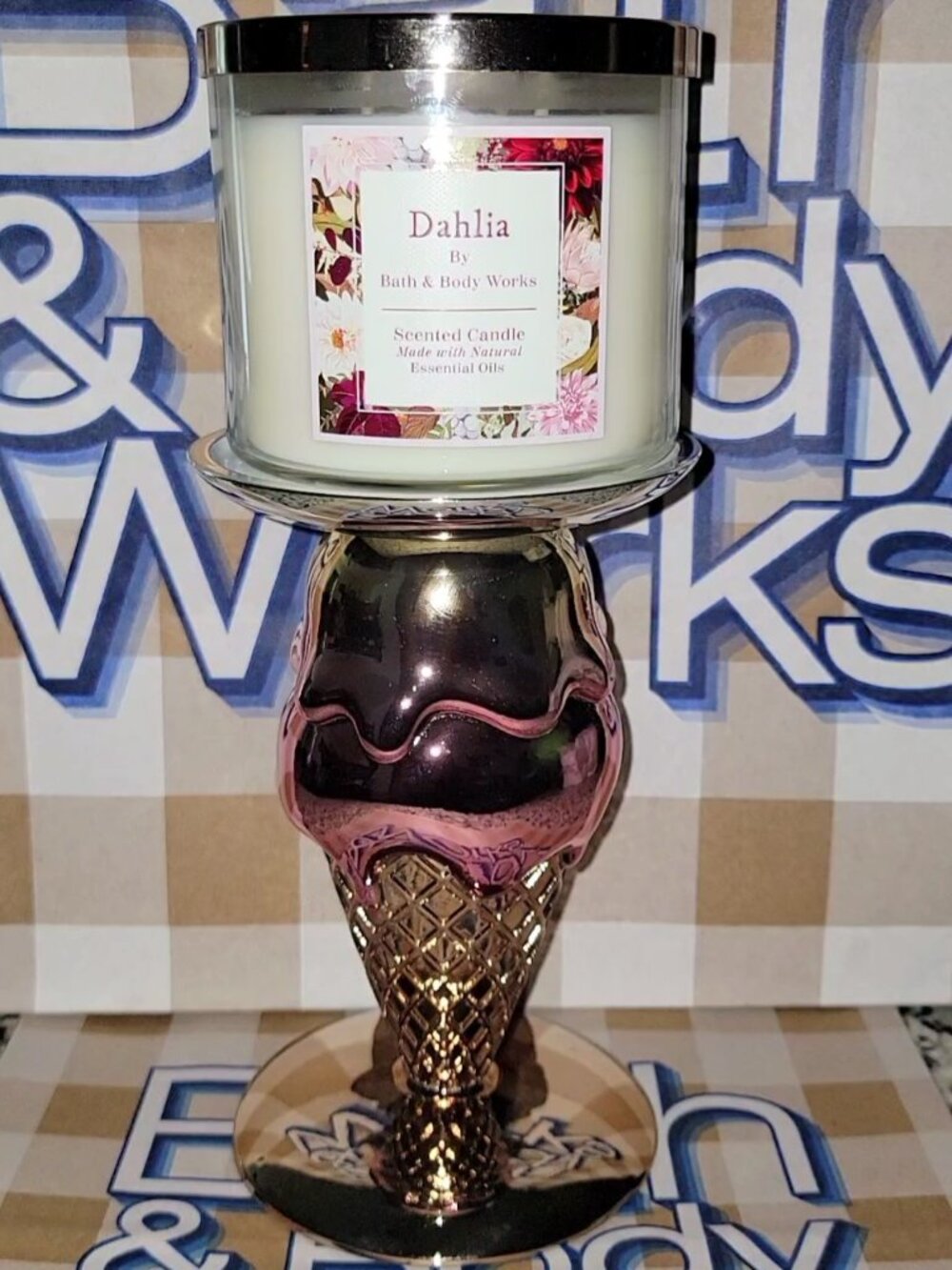 DAHLIA CANDLE  & ICE CREAM SCOOP CANDLE HOLDER